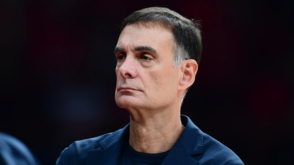 H 12αδα Ολυμπιακού με Αρμάνι Μιλάνο - Ποιους άφησε εκτός ο Μπαρτζώκας