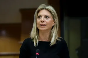 Ποσοστό σοκ για Μαρία Καρυστιάνου: Νέα δημοσκόπηση φέρνει ραγδαίες πολιτικές εξελίξεις, τελειώνει ο Μητσοτάκης