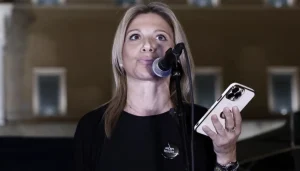 Σούσουpo με νέα δημοσκόπηση, δεν την έδειξαν στην τηλεόραση: Τι ποσοστά παίρνουν Τσίπρας, Σαμαράς και Καρυστιανού, ραγδαίες πολιτικές εξελίξεις;