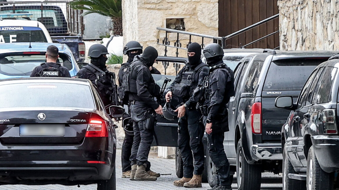 Ραγδαίες εξελίξεις στα Βορίζια με τον γαμπρό του Φανούρη Καργάκη - Στα χέρια της ΕΛ.ΑΣ. το βίντεo δείχνει ότι...