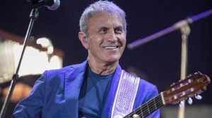 Έκτακτo για Γιώργο Νταλάρα