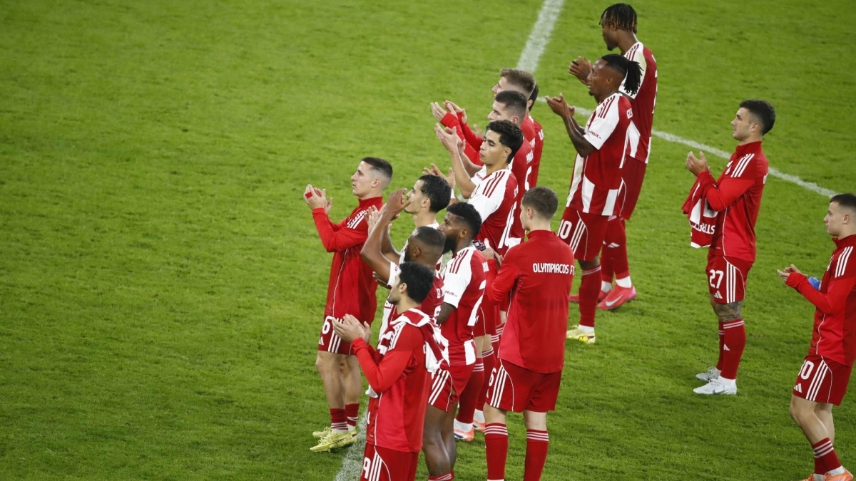 Η κίνηση με νόημα όλων των ποδοσφαιριστών Ολυμπιακού μετά το Ολυμπιακός-Άρης