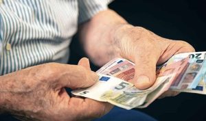 Έκτακτo για Συντάξεις Δεκεμβρίου: Σε ποιους συνταξιούχους θα μπουν «διπλά», τι ανακοινώθnκες