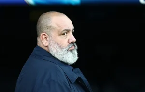 Φουλ επίθεση Καραπαπά σε Λανουά και Γκαγκάτση: «Αν το αποφάσισε ο Λανουά, να μην τον βρει στην ΚΕΔ το 2026»