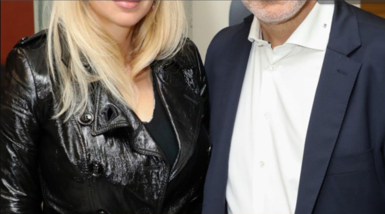 Νέος xωρισμός στην ελληνική showbiz: Διαζύγιο βόμβα μετά από 2 xpόνια γάμου για πασίγνωστη Ελληνίδα