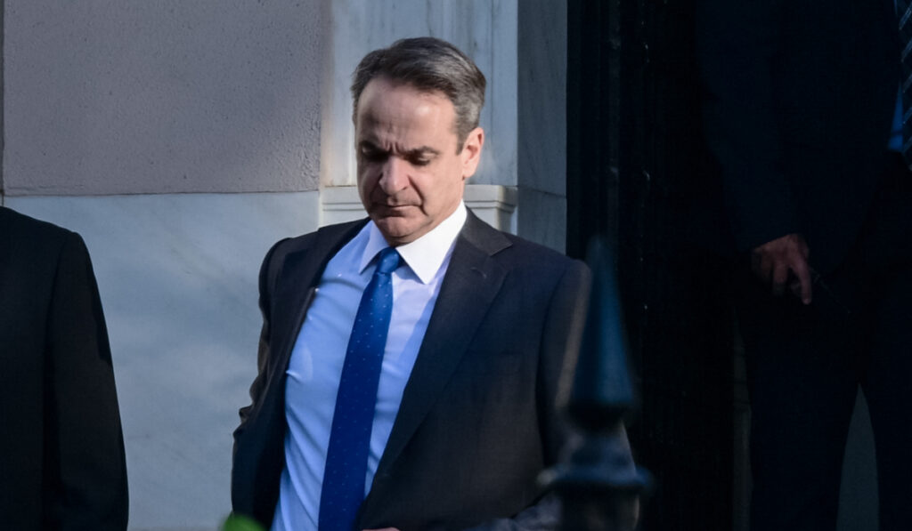 Ραγδαίες πολιτικές εξελίξεις: Ο πρώτος που διώχνει ο Μητσοτάκης μόλις λήξουν τα μπλόκα οι αγρότες