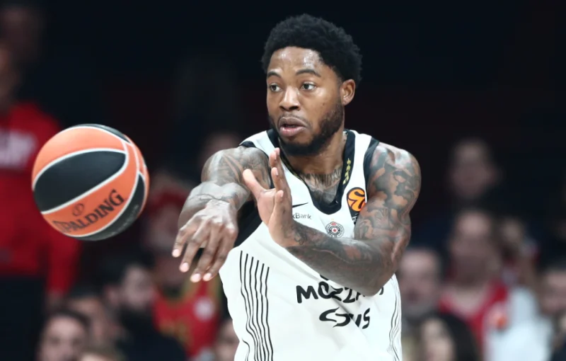 «Έτοιμο το συμβόλαιο Τζόουνς σε Ολυμπιακό, έρχεται Δευτέρα» - Τι απομένει, ραγδαίες εξελίξεις