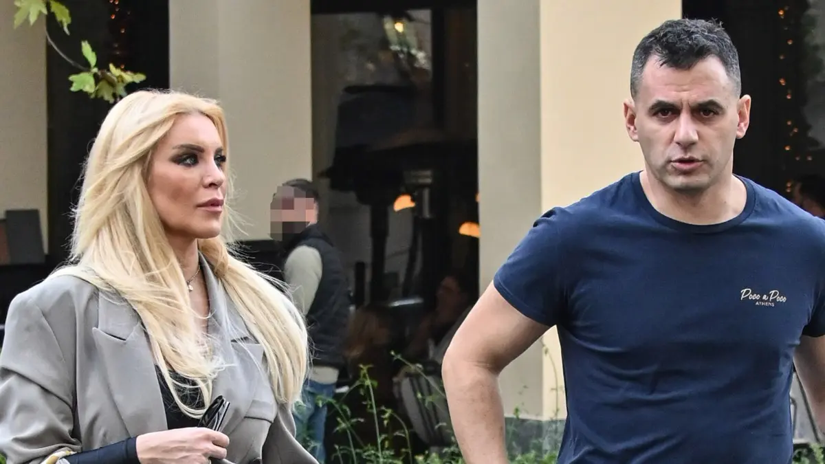 Δεν είδαν τις κάμερες Κατερίνα Καινούργιου – Παναγιώτης Κουτσουμπής: Τι συνέβη στο κέντρο της Αθήνας