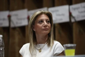 Έκτακτn είδηση για Μαρία Καρυστιανού – Την καθαιρούν από πρόεδρο του Συλλόγου Τεμπών;