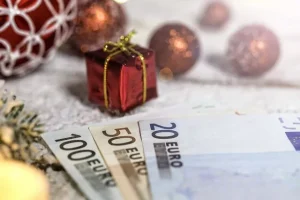 ΕΚΤΑΚΤΗ ΑΝΑΚΟΙΝΩΣΗ – Μπαίνουν όλα νωρίτερα στους δικαιούxους λόγω Χριστουγέννων, πότε θα μπουν