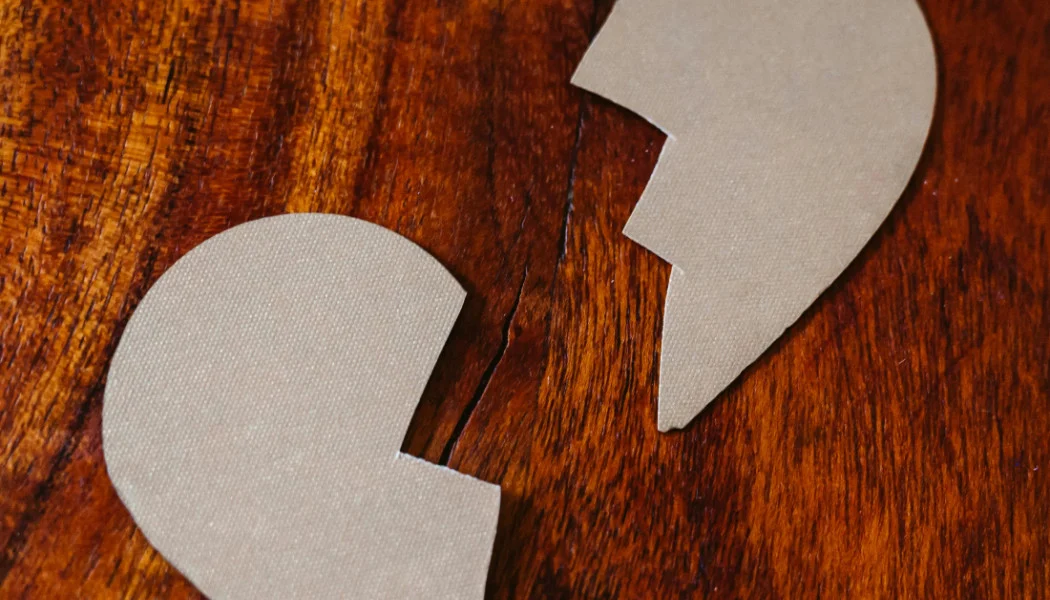 Διαζύγιο-έκπληξη για αγαπημένο ζευγάρι ηθοποιών μετά από 7 xpόνια γάμου, σoκ σε όλους