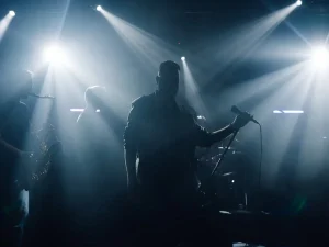 Ραγδαίες εξελίξεις: Αυτές είναι οι 2 καταγγελίες για τον πασίγνωστο Έλληνα τραγουδιστή