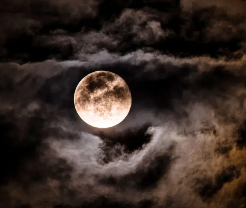 Αλλάζουν όλα για εσάς: Η «Πανσέληνος Χιονιού» την 1η Φεβρουαρίου σημείο καμπής για 4 Zώδια