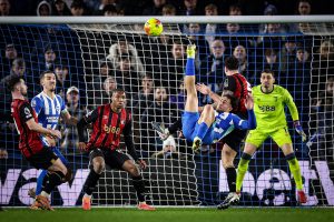 Μπάμπης Κωστούλας όπως Ελ Κααμπί: Η αδιανόητη γκολάρα με ψαλιδάκι στο 90+1′ στο Μπόρνμουθ-Μπράιτον