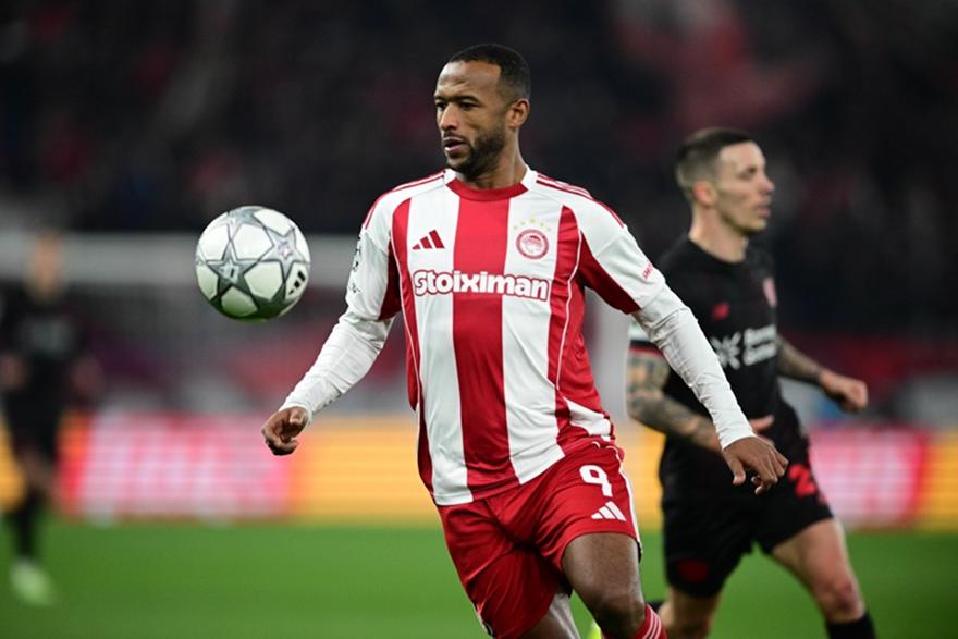 Με Ελ Κααμπί βασικό: Η ενδεκάδα του Ολυμπιακού με Βόλο