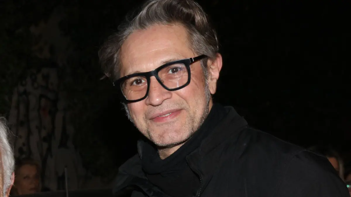 Έκτακτo για τον ηθοποιό, Αιμίλιο Χειλάκη