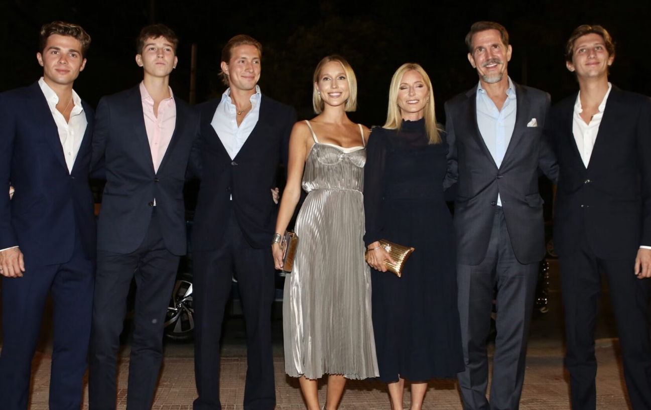 Μόλις έγινε γνωστό για Ντε Γκρες