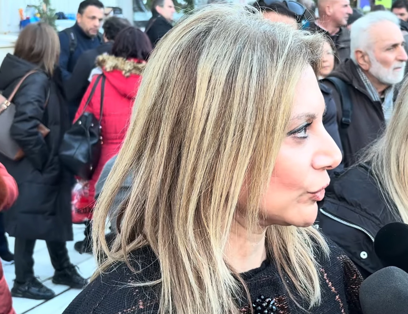 Έκτακτη δήλωση Μαρίας Καρυστιανού έξω από τα δικαστήρια Λάρισας