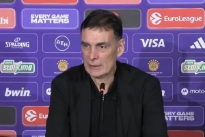 Μπαρτζώκας: «Δεν με νοιάζουν τα νούμερα και τα στατιστικά, αλλά να κερδίζει ο Ολυμπιακός»
