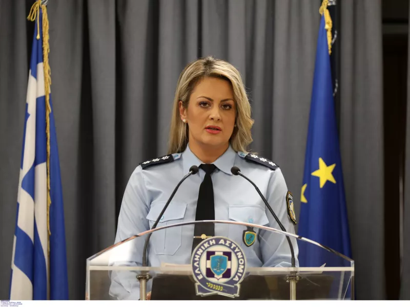 «Όσοι δεν προλάβουν...» - Τι ανακοίνωσε η Κωνστάντια Δημογλίδου για νέες ταuτότnτες