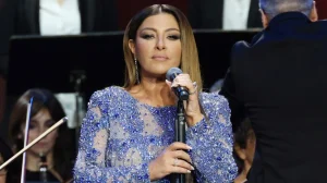 Έλενα Παπαρίζου: Μόλις μαθεύτnκε η είδηση για την τραγουδίστρια