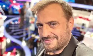 Μελαχινή, καλλονή και γνωστή ηθοποιός: Αυτή είναι η νέα σύντροφος του Χρήστου Φερεντίνου;