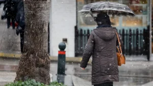 Έκτακτη επιδείνωση του καιρού: Απότομη αλλαγή θερμοκρασίας, σε ποιες περιοχές θα ξυπνήσουν στα άσπρα