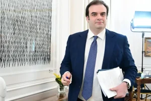 Έκτακτn ανακοίνωση από Κυριάκο Πιερρακάκη – Τι αλλάζει από σήμερα για κάθε Έλληνα