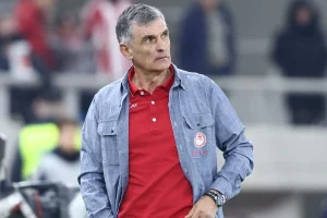 Δηλώσεις με νόημα από Μεντιλίμπαρ: Τι είπε και για την αλλαγή Γιαζίτζι μετά το Ολυμπιακός-ΠΑΟΚ