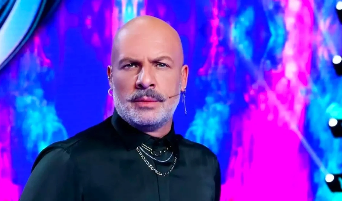 Έκτακτo για Νίκο Μουτσινά - Αλλάζει επάγγελμα