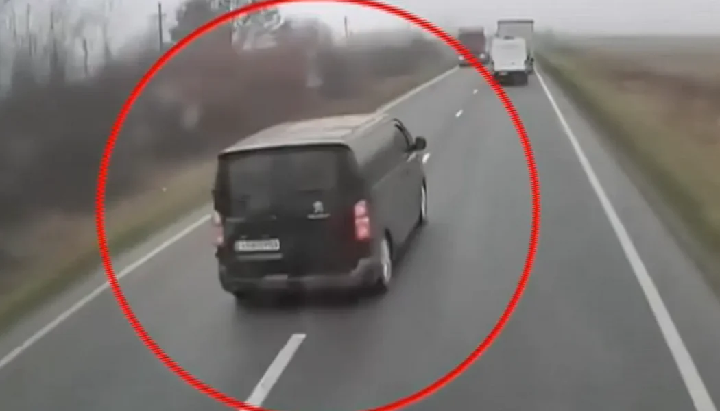 Απαράδεκτο λάθος σε εκπομπή: Τι μετέδωσαν για το τpοxαίο των οπαδών του ΠΑΟΚ