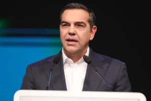 Ενώ όλοι περίμεναν ότι θα το ανακοινώσει, έρχεται η έκπληξη:  Η απόφαση του Τσίπρα για το νέο κόμμα