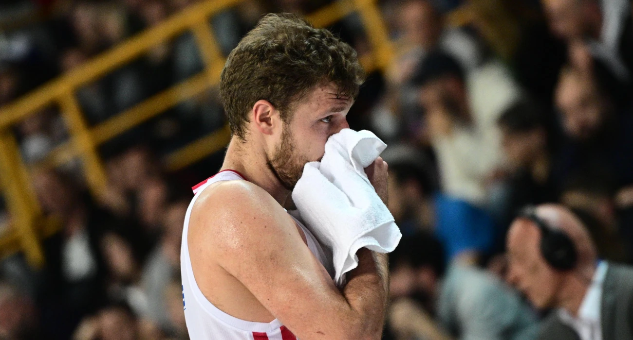 Έκτακτο για Βεζένκοφ και Μιλουτίνοφ στον Ολυμπιακό