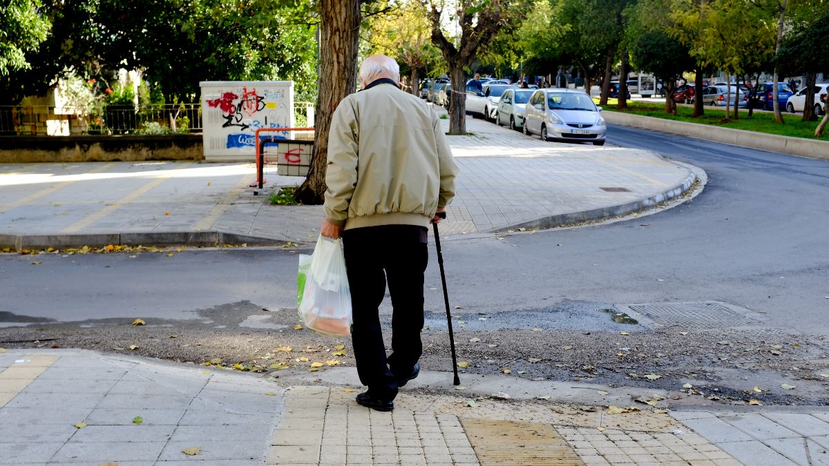 Έκτακτη ανακοίνωση από ΕΦΚΑ για Συνταξιούχους - Σε ποιους μπαίνουν Αναδρομικά, τι ανακοινώθnκε