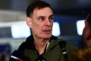 «Δεν είμαστε στα καλύτερα μας…» – Τι αποκάλυψε ο Μπαρτζώκας για Βεζένκοβ και Μιλουτίνοβ πριν την Ζαλγκίρις