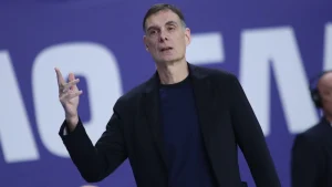 Με εκπλήξεις η 6αδα των ξένων Ολυμπιακού για τελικο με Παναθηναϊκό – Ποιους άφησε εκτός ο Μπαρτζώκας