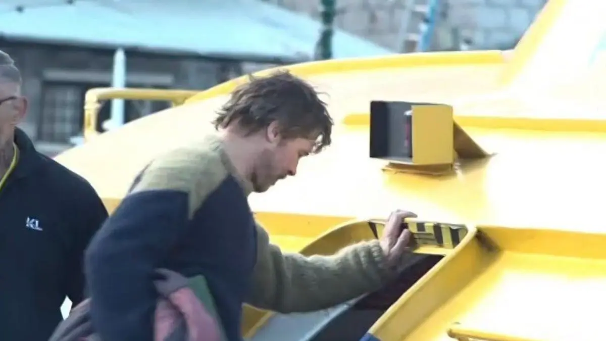 ΕΚΤΑΚΤΗ ΕΙΔΗΣΗ - Επεισόδια στην Ύδρα στα γυρίσματα της ταινίας του Μπραντ Πιτ