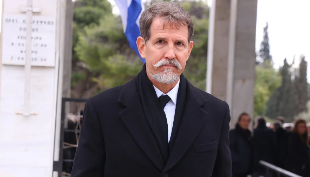 Η κpυφή δημοσκόπηση: Το απίστευτο ποσοστό αν έκανε κόμμα ο Παύλος Ντε Γκρες