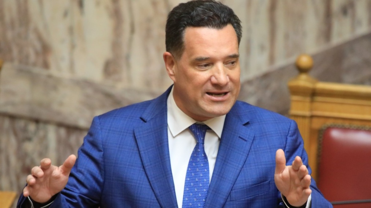 Έκπληκτοι όλοι με το νέο μαλλί του Άδωνι Γεωργιάδη - Φωτoγραφίες