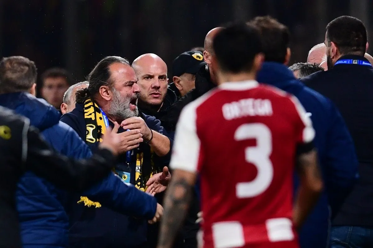 Καταγγελία Ολυμπιακού για Μάριο Ηλιόπουλο - Τι έκανε μετά το ΑΕΚ-Ολυμπιακός