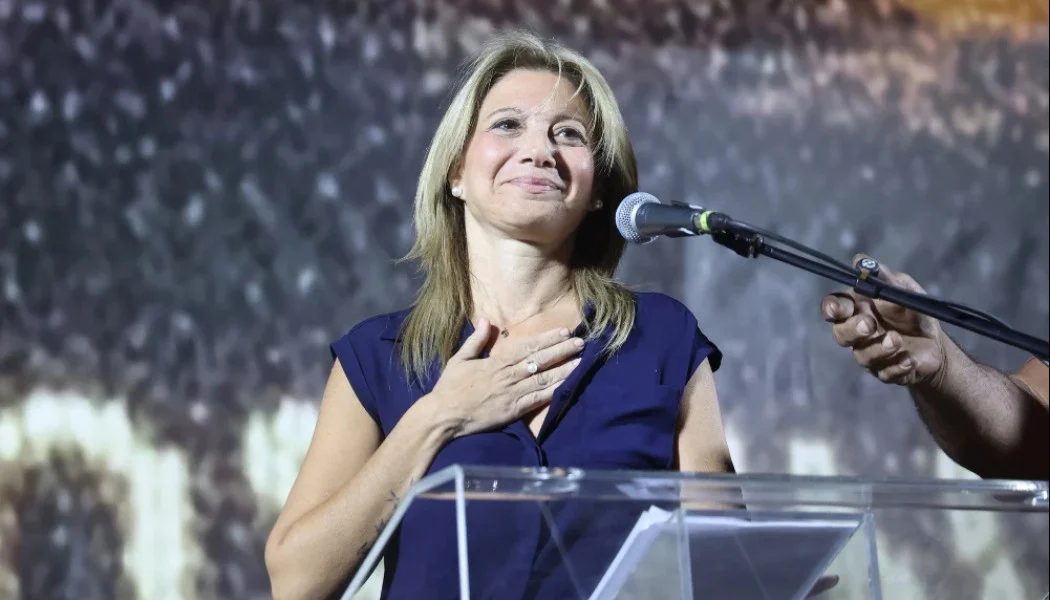 Δεν το πιστεύει ο Μητσοτάκης: 3 πρωτοκλασάτα στελέχη ΝΔ θέλουν Μαρία Καρυστιανού