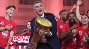 Δήλωση και…αποκάλυψη Μεντιλίμπαρ για την επέτειο 2 ετών στον πάγκο του Ολυμπιακού