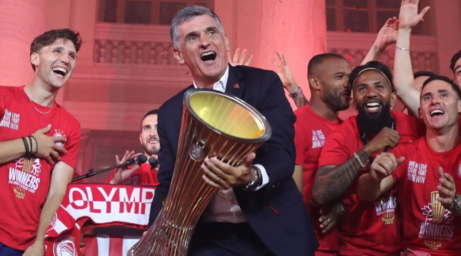 Δήλωση και…αποκάλυψη Μεντιλίμπαρ για την επέτειο 2 ετών στον πάγκο του Ολυμπιακού