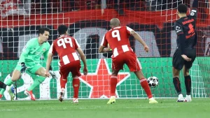 Το είπε μία μέρα μετά την Λεβερκούζεν ο Νικολακόπουλος: «Ο Ολυμπιακός πρέπει άμεσα να…»