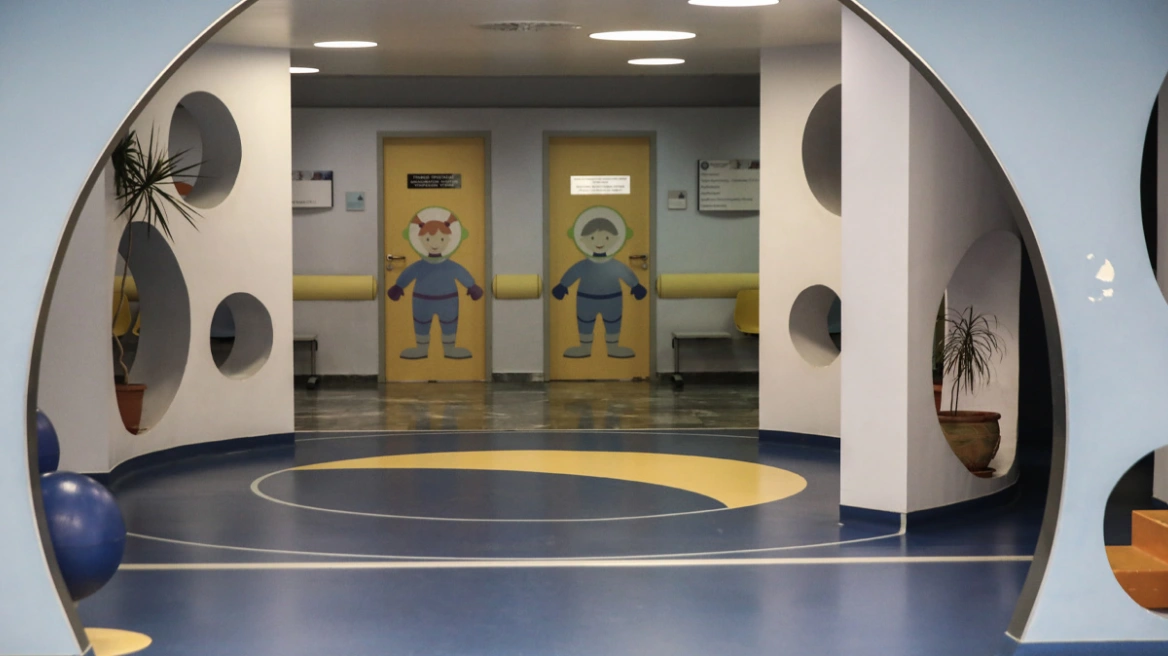 ΕΚΤΑΚΤΟ από «Αγλαΐα Κυριακού» για την που έπεσε στο συντριβάνι στην Καλλιθέα