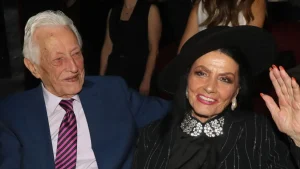 Έκτακτo για Ζωζώ Σαπουντζάκη