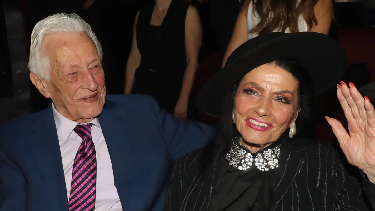 Έκτακτo για Ζωζώ Σαπουντζάκη