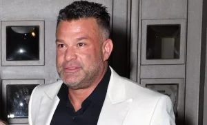 ΕΚΤΑΚΤΗ ΕΙΔΗΣΗ – Στο νοσοκομείο ο Κώστας Σόμμερ