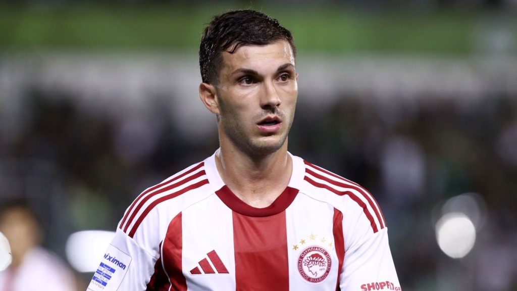Φεύγει από τον Ολυμπιακό ο Στρεφέτσα - Σε ποια ομάδα πλησιάζει