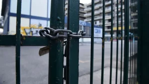 ΕΚΤΑΚΤΗ ΕΙΔΗΣΗ – Κλειστά σχολεία αύριο (5/2) λόγω κακοκαιρίας – Μόλις ανακοινώθnκε σε ποιες περιοχές